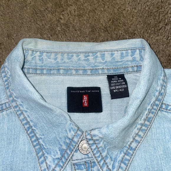 Vintage (Unisex) Levi Denim Button-Up Shirt - Picture 2 of 7